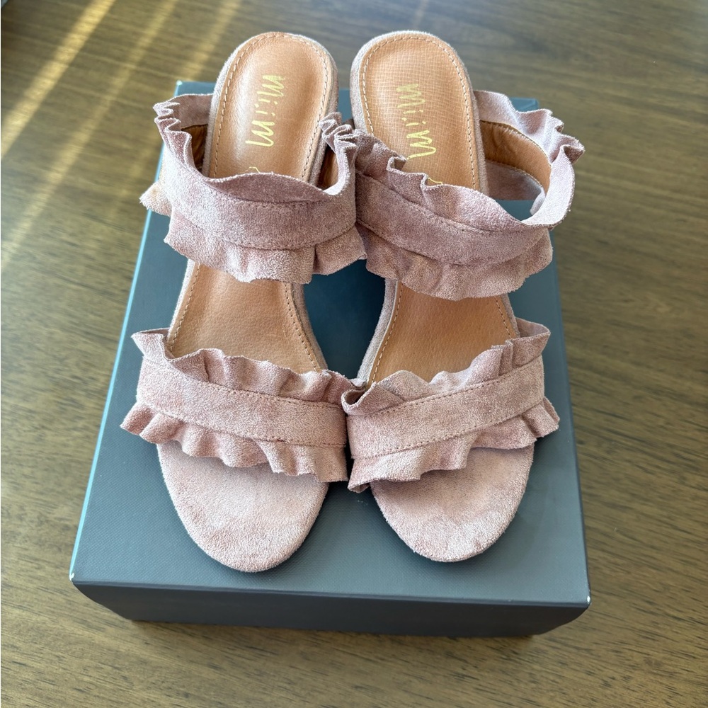 Mi.iM Dusty Rose Rachel Suede/Leather Ruffle Block Heel Sandal SZ 8